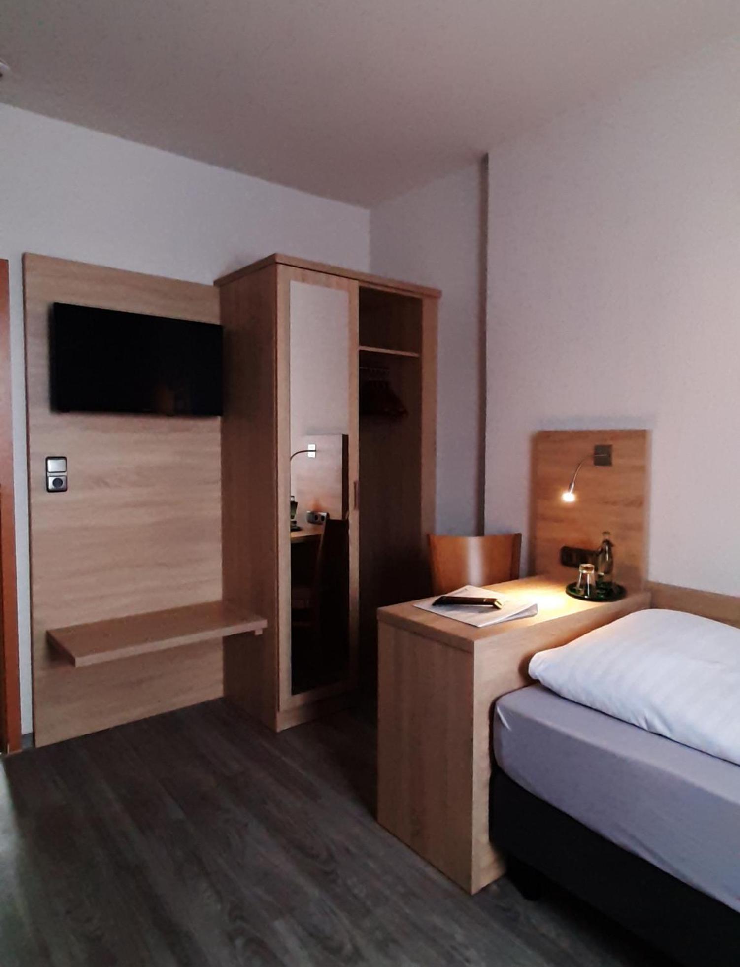 Landgasthof Zur Scharfen Ecke Hildesheim Dış mekan fotoğraf