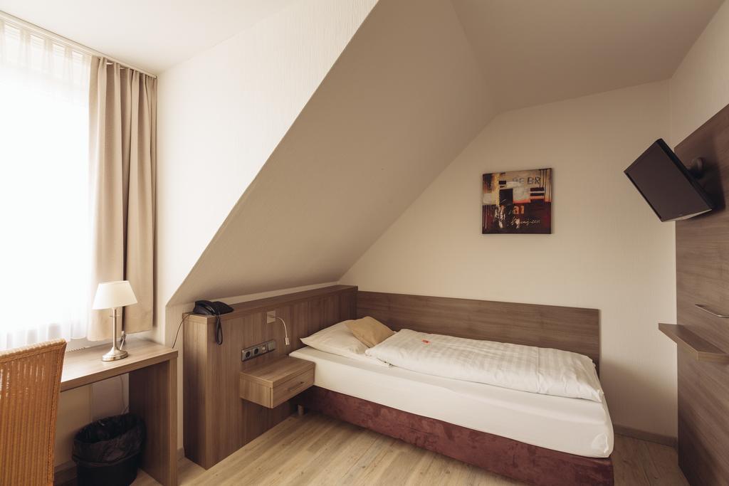 Landgasthof Zur Scharfen Ecke Hildesheim Dış mekan fotoğraf